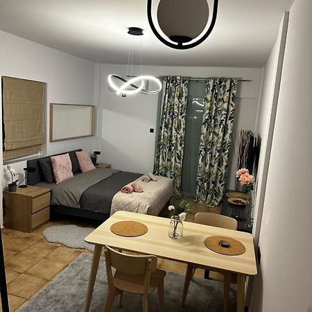 Apartmán Νεάπολη Larissa Exteriér fotografie